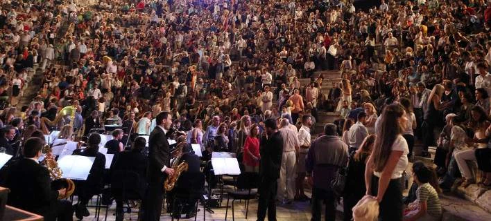 Επιστολή των μουσικών της Καμεράτα στον Τσίπρα: Δεν αντέχουμε άλλο, ζητάμε τη βοήθειά σας